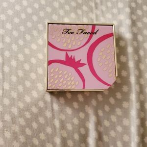 Too faced fruits  cocktail buos in plumagrante